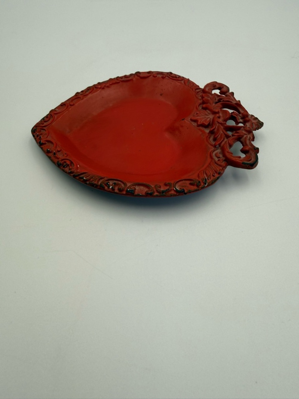 Vintage Metal Red Sacred Heart Trinket Dish - Picture 3 of 7